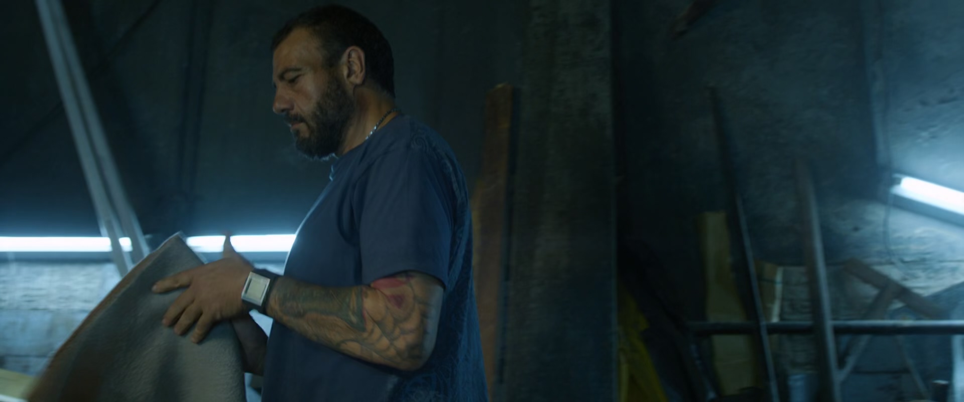 隧道尽头 (2016) 1080p [AC3, AAC] [zho, spa].mkv_20250303_180629.627.jpg