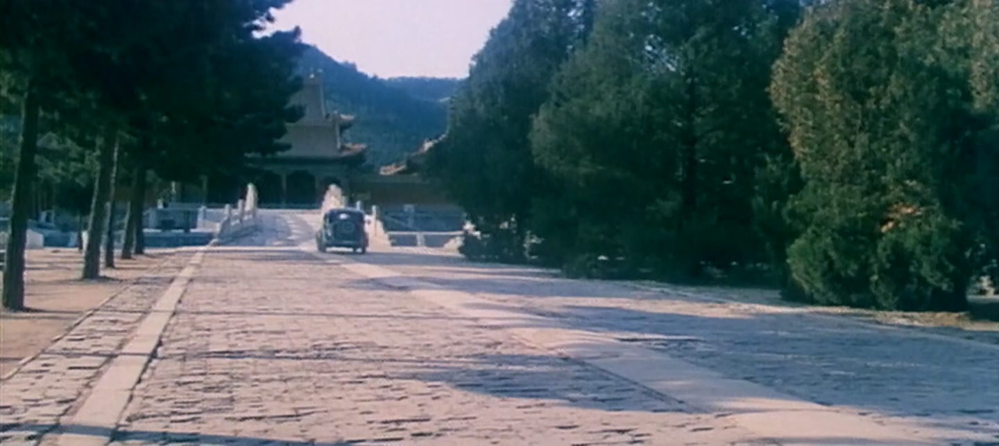 东陵大盗.1.1986.WEB-DL.720p.x265(10).AAC.NT-Zws.国语无字.mkv_20250304_111213.949.jpg