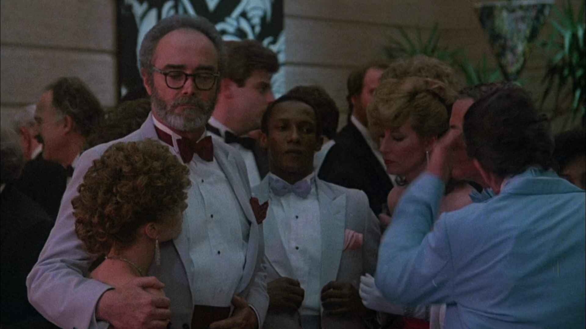 思想问题 (1985) 1080p [AC3, AAC] [zho, eng].mkv_20250317_183517.702.jpg