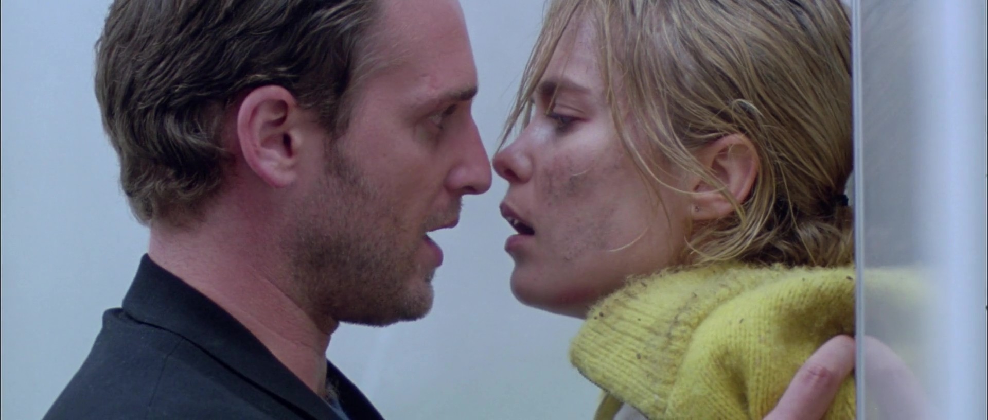 M 陌路杀机(1080)-2001 - frame at 83m54s.jpg