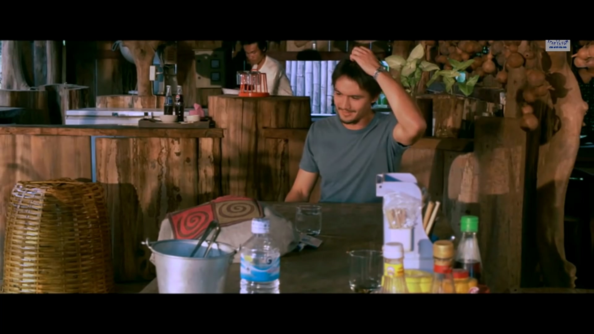 早安，琅勃拉邦.Sabaidee Luang Prabang.mkv_20250323_231018.454.jpg