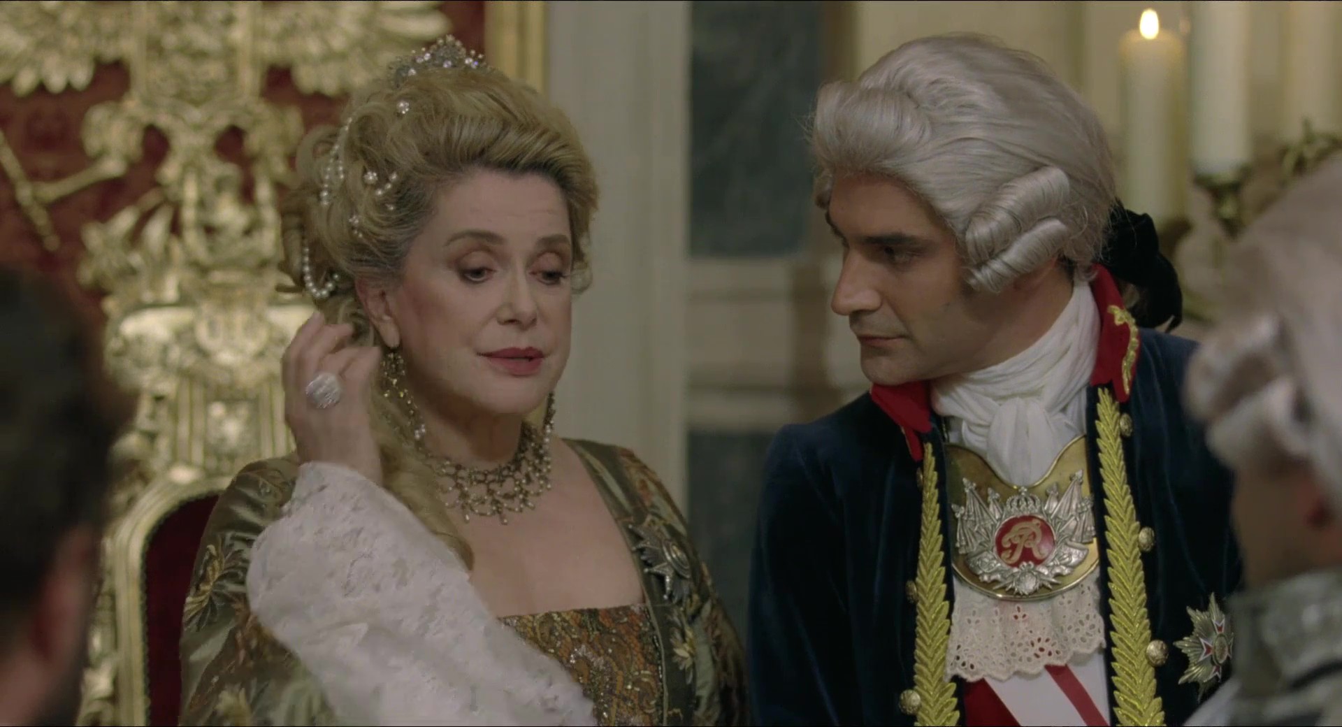 S 上帝深爱鱼子酱-2011 - frame at 43m36s.jpg