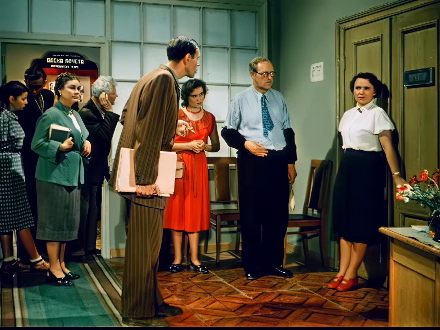 百货商店的秘密Za.Vitrinoy.Univermaga.1955.DVDRip.1080p.t0P.Az (1).mkv_20250328_1.jpg