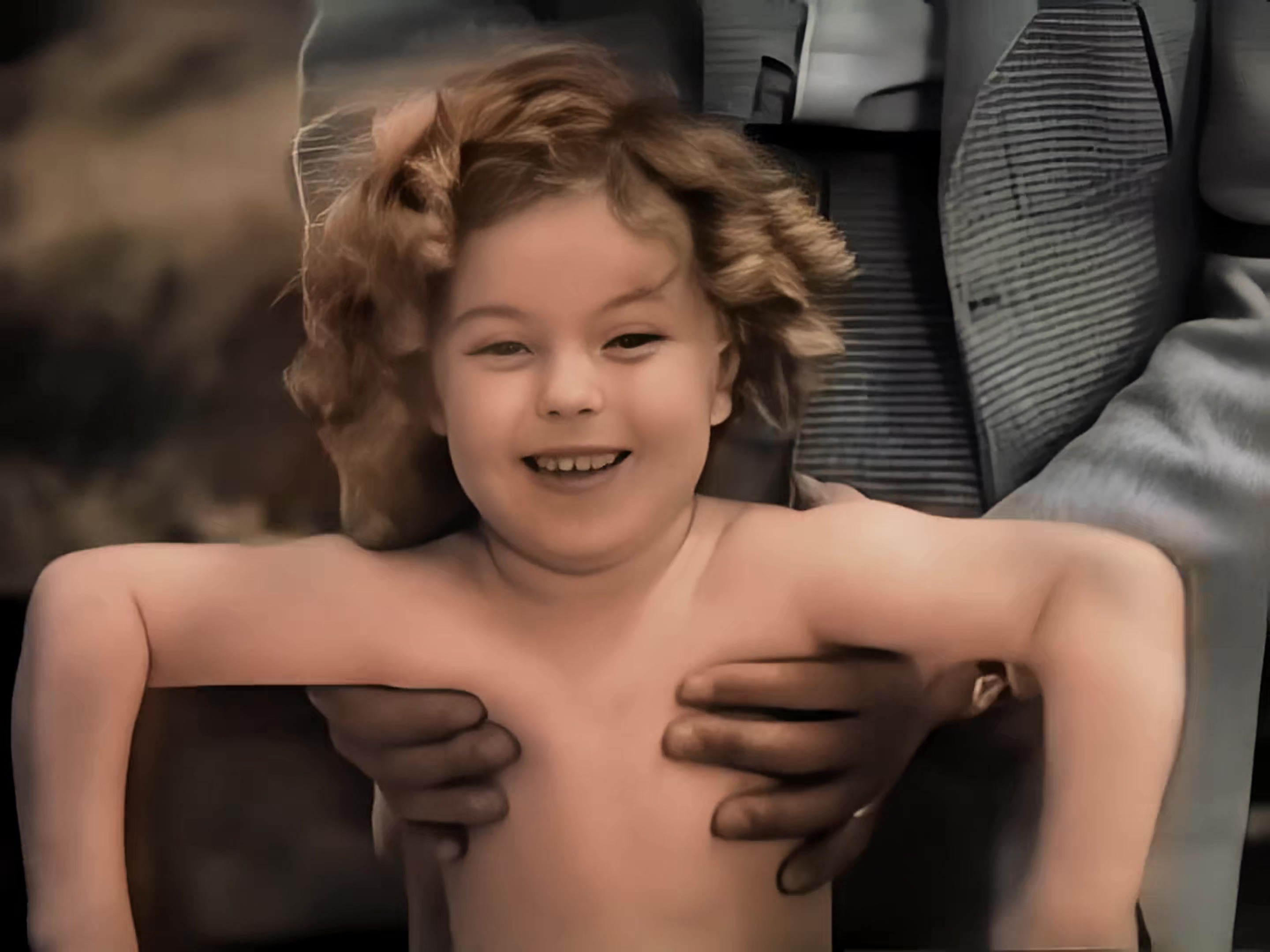 1935 我们的小姑娘.mkv_20250424_105808.544.jpg