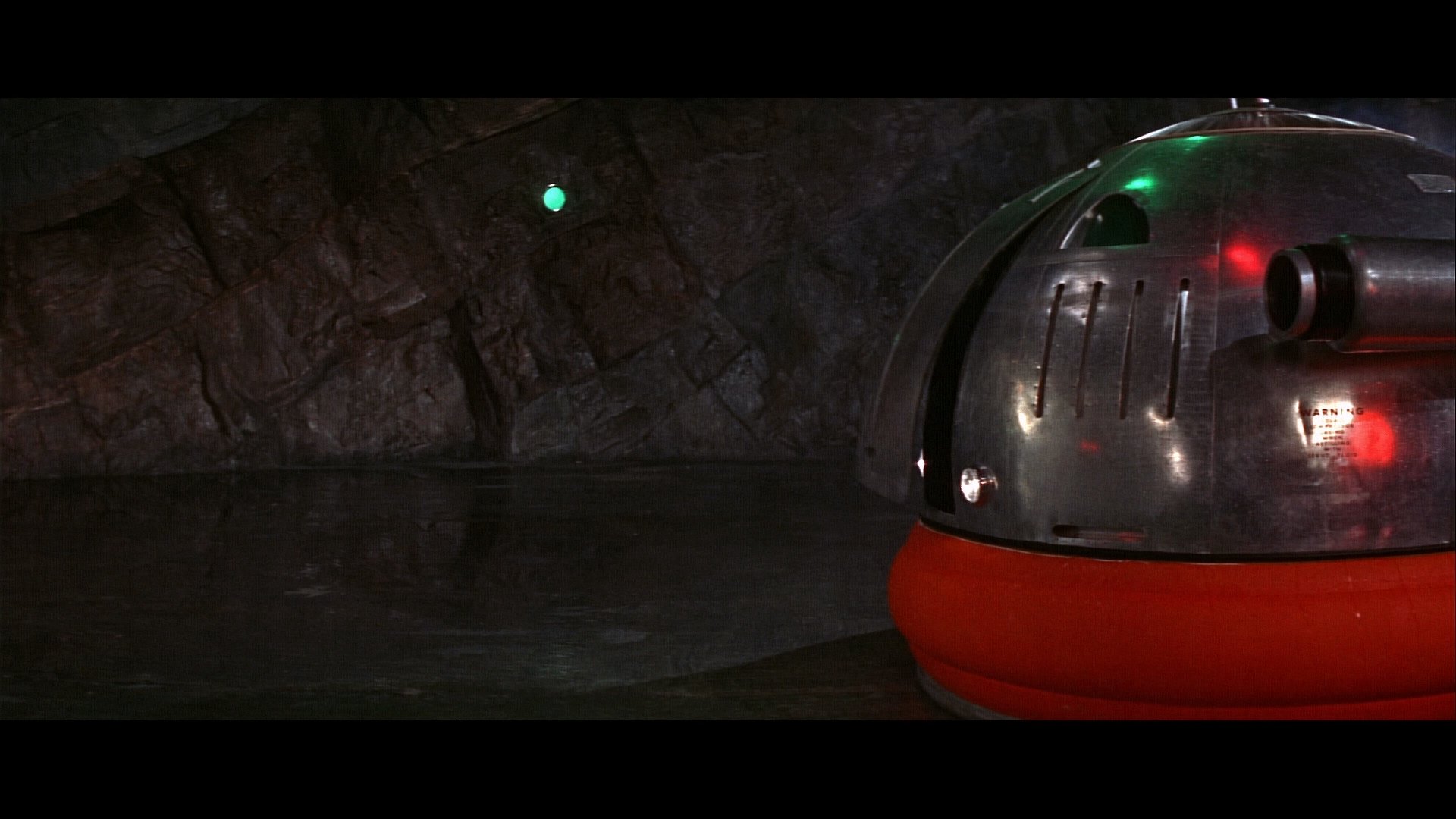 007别传：皇家夜总会 (1967).mkv_20250428_150721.119.png