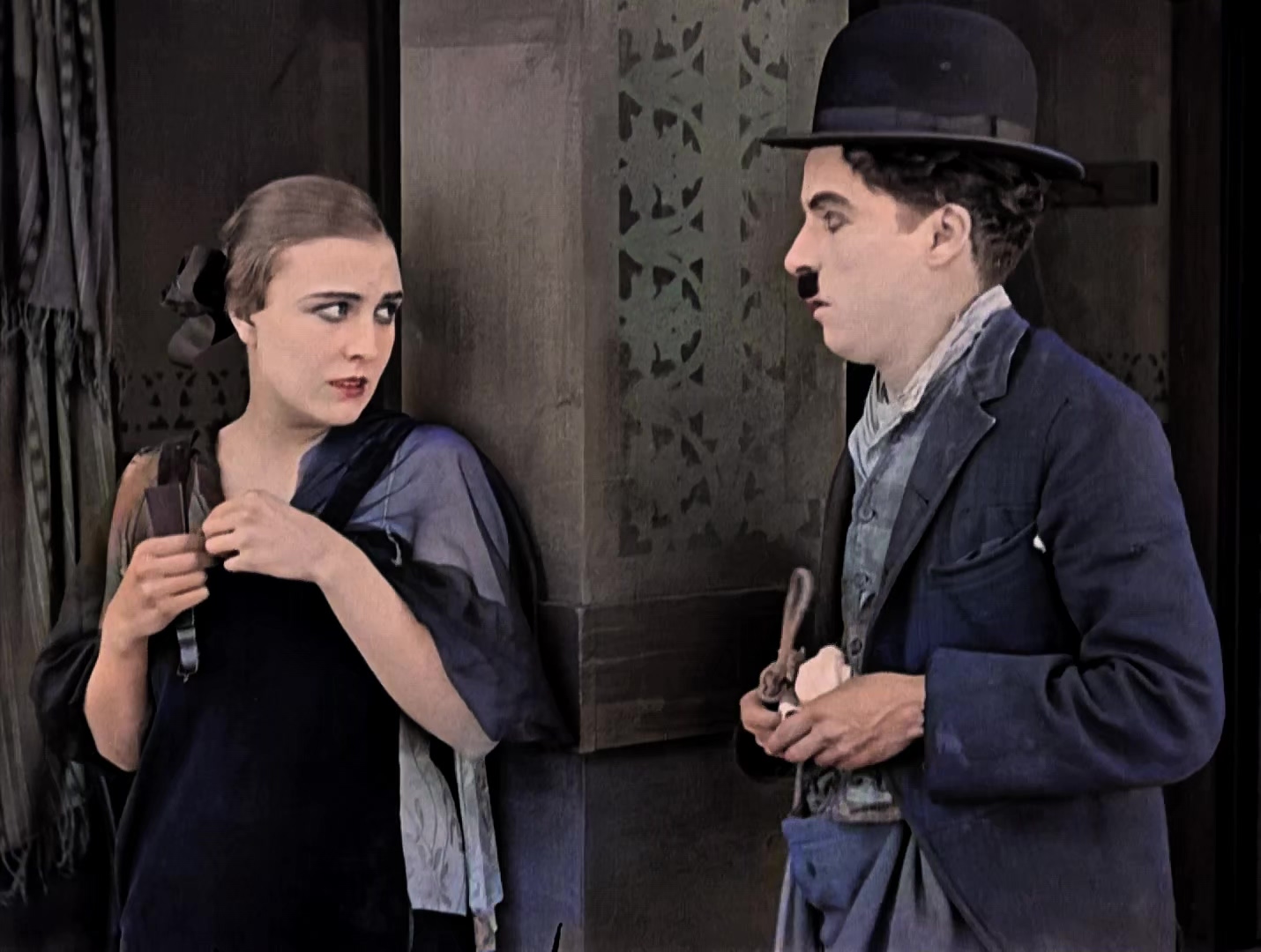 卓别林短片精选 The Chaplin Revue 1959 上色.mp4_20250428_183056.130.jpg