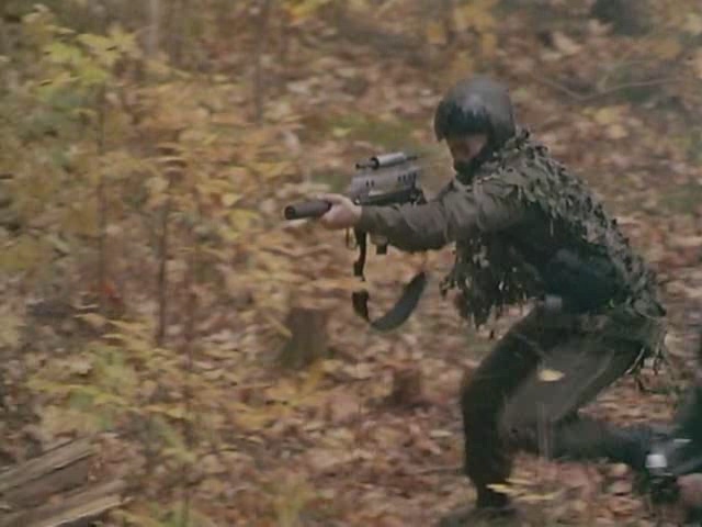 无处躲藏Nowhere to Hide (1987).mkv_20250430_005401.187.jpg