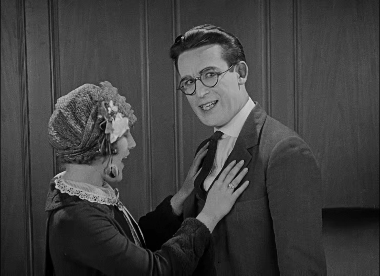 最后安全 Safety Last! 1923.mp4_20250501_152853.285.jpg