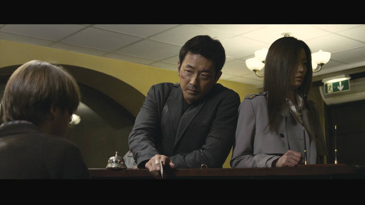 [柏林谍变].The Berlin.File.2013.BluRay.720p.x264.AC3-CMCT.mkv_20250503_235400.933.jpg