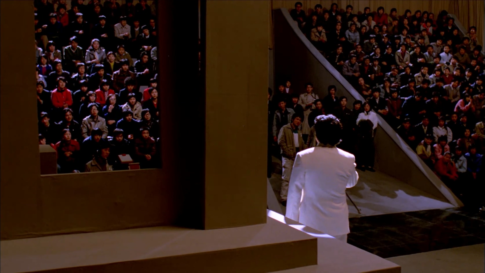 让世界充满爱 1987.mp4_20250504_111606.262.jpg