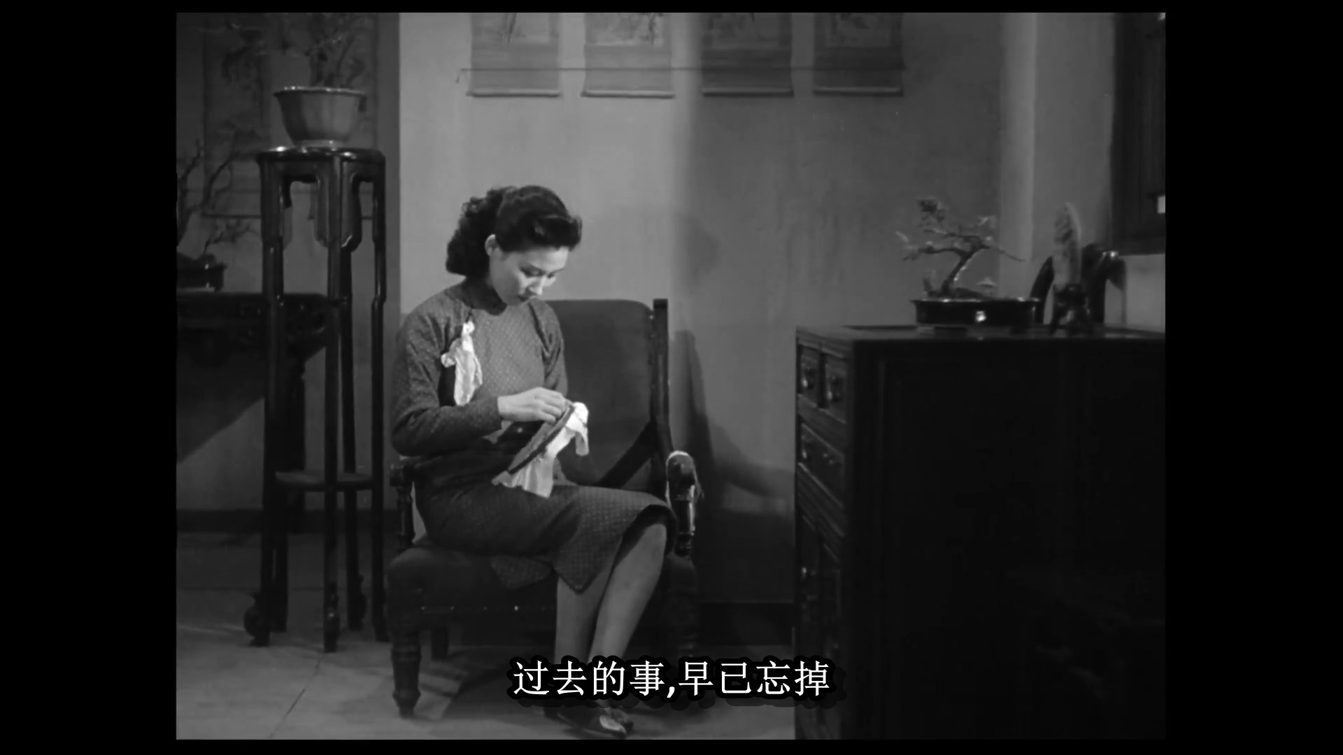 《小城之春》1948.老片修复版.mkv_snapshot_00.11.13.821.jpg