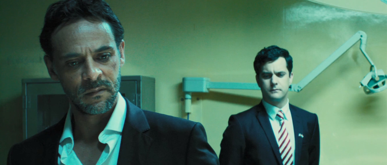 W 无法逃避-2012.mkv_20250508_130252.009.jpg