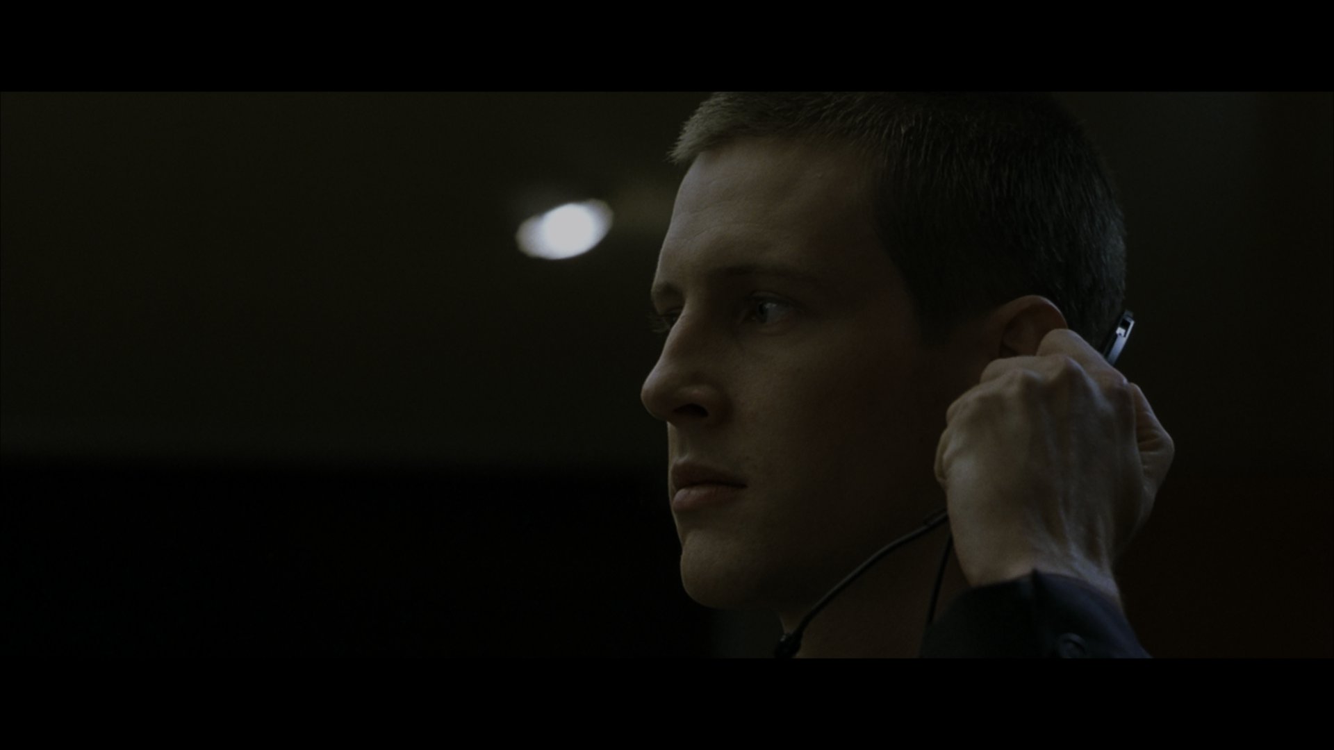 谍影重重 (2002).mkv_013313.922.png