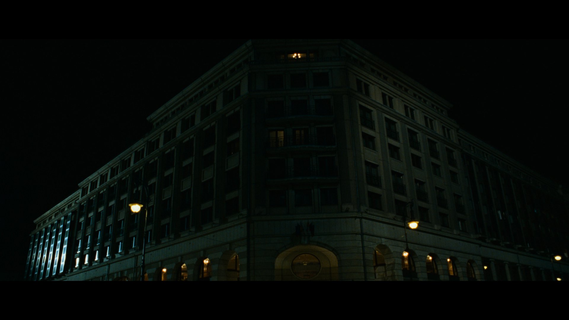 谍影重重2 (2004).mkv_011637.426.png