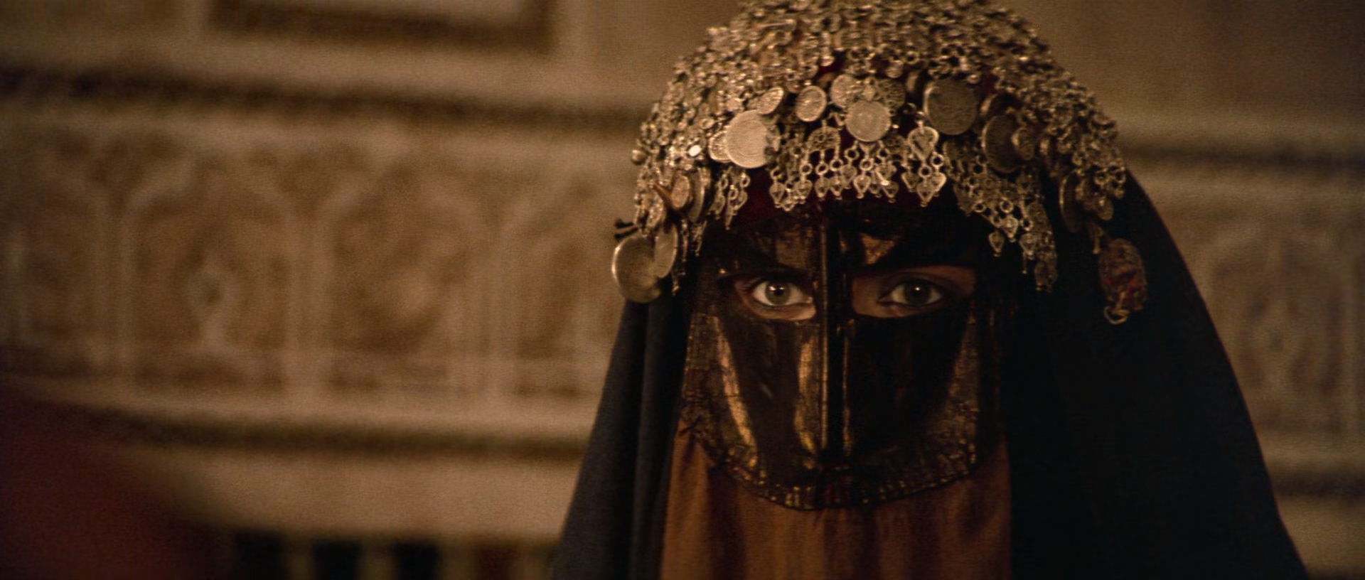 Harem.1985.1080p.BluRay.x265-RARBG.mkv_20250511_131913.453.jpg