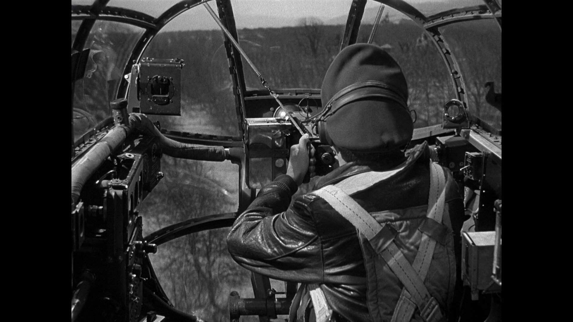 东京上空三十秒  轰炸东京.1944.1-01_21_02-2025_05_15_17_41_58.jpg