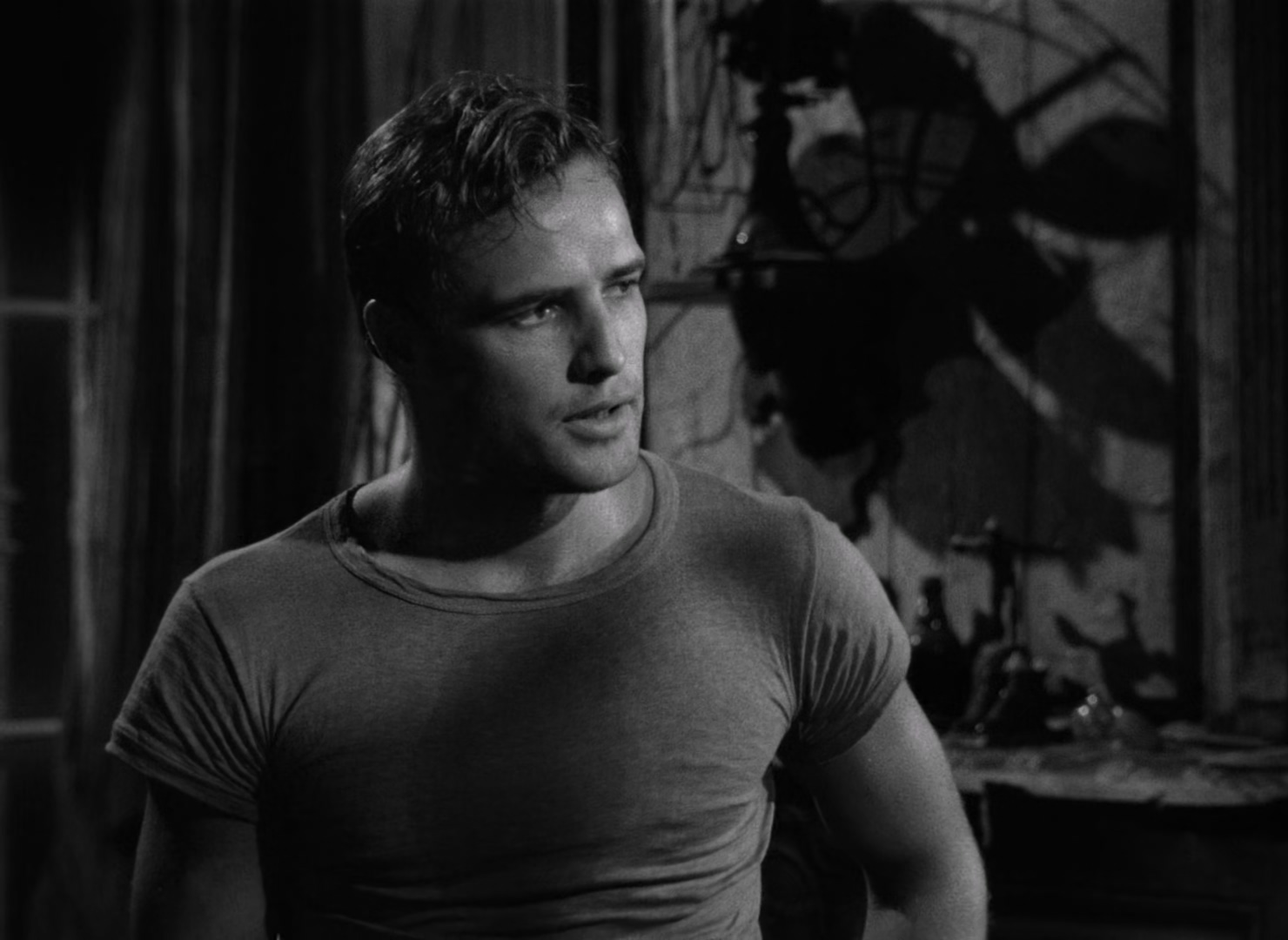 A.Streetcar.Named.Desire.1951.1080p.BluRay.x265-RARBG.mp4_20250522_003727.733.jpg