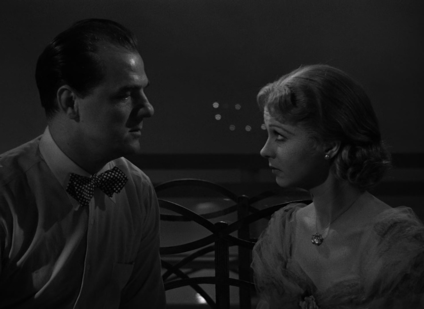 A.Streetcar.Named.Desire.1951.1080p.BluRay.x265-RARBG.mp4_20250522_003826.736.jpg