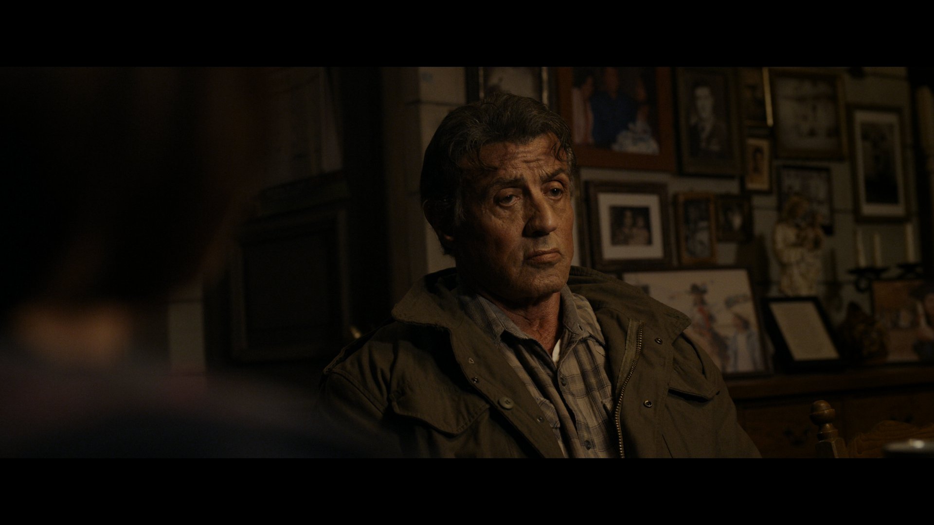 第一滴血5：最后的血 (2019).mkv_000630.667.png