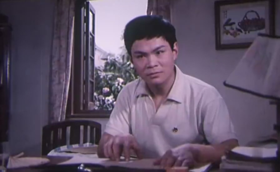 [石榴花] 1983年.mp4_20250528_125637.709.jpg