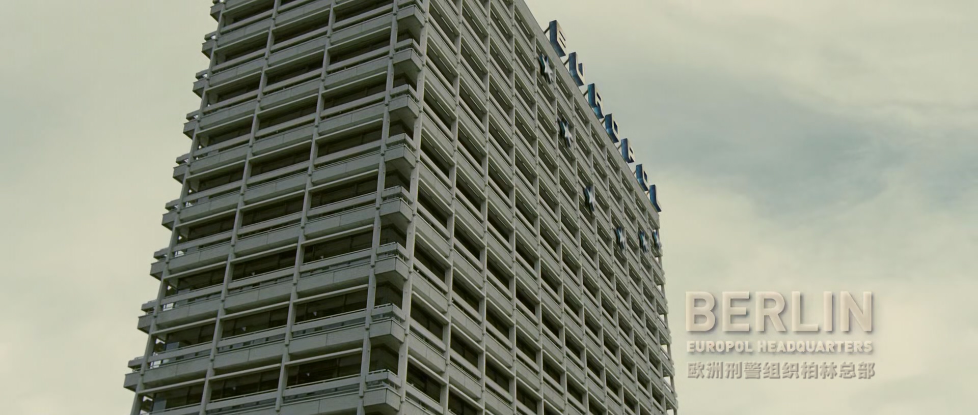 忍者刺客.Ninja Assassin 2009 1080p BluRay x265 HEVC 10bit 2audio-LordVako特效字.jpg