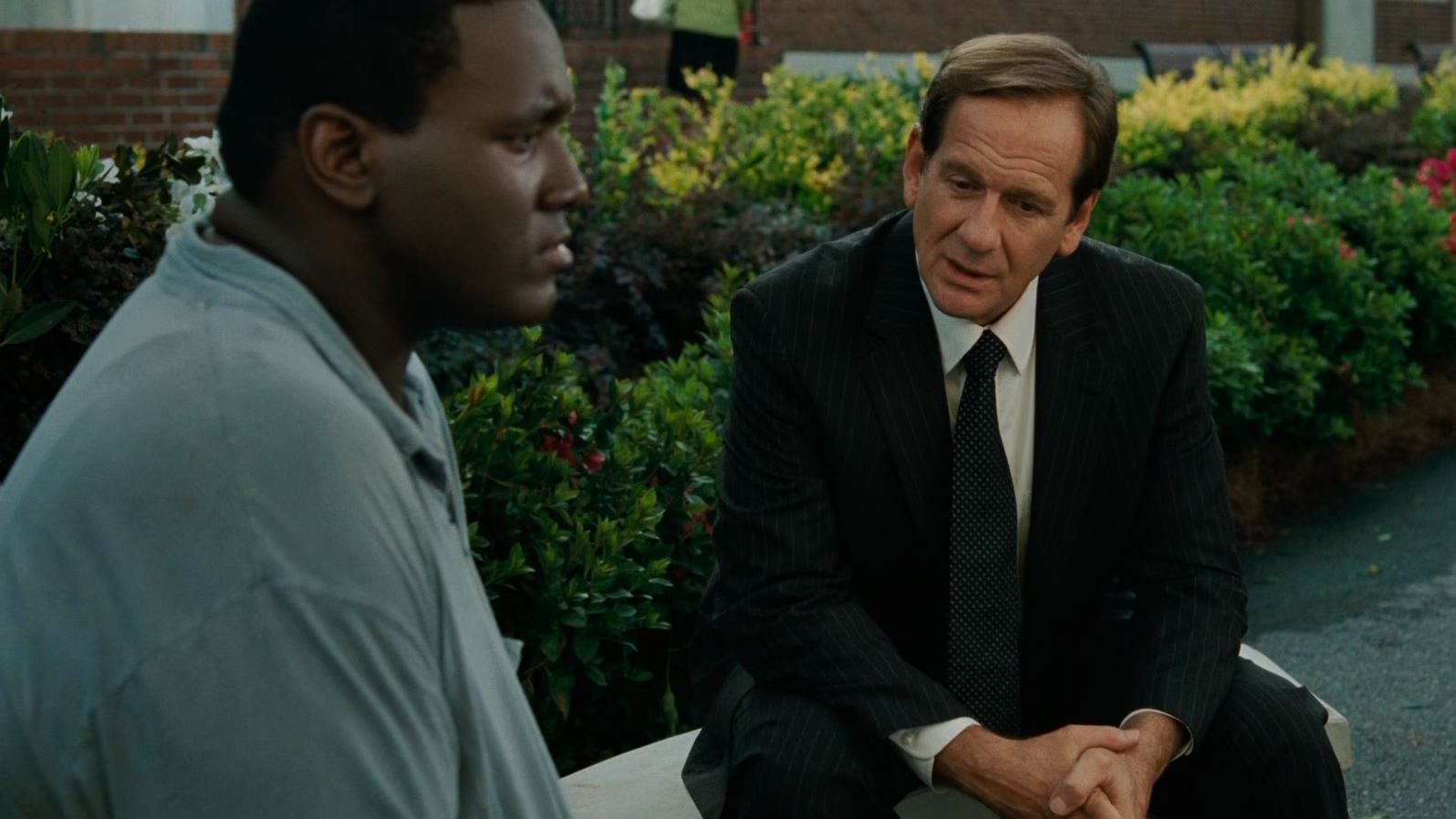 弱点.The.Blind.Side.2009.1080p.BluRay.x265.2audio-RARBG特效字幕.mkv_20250602_100.jpg