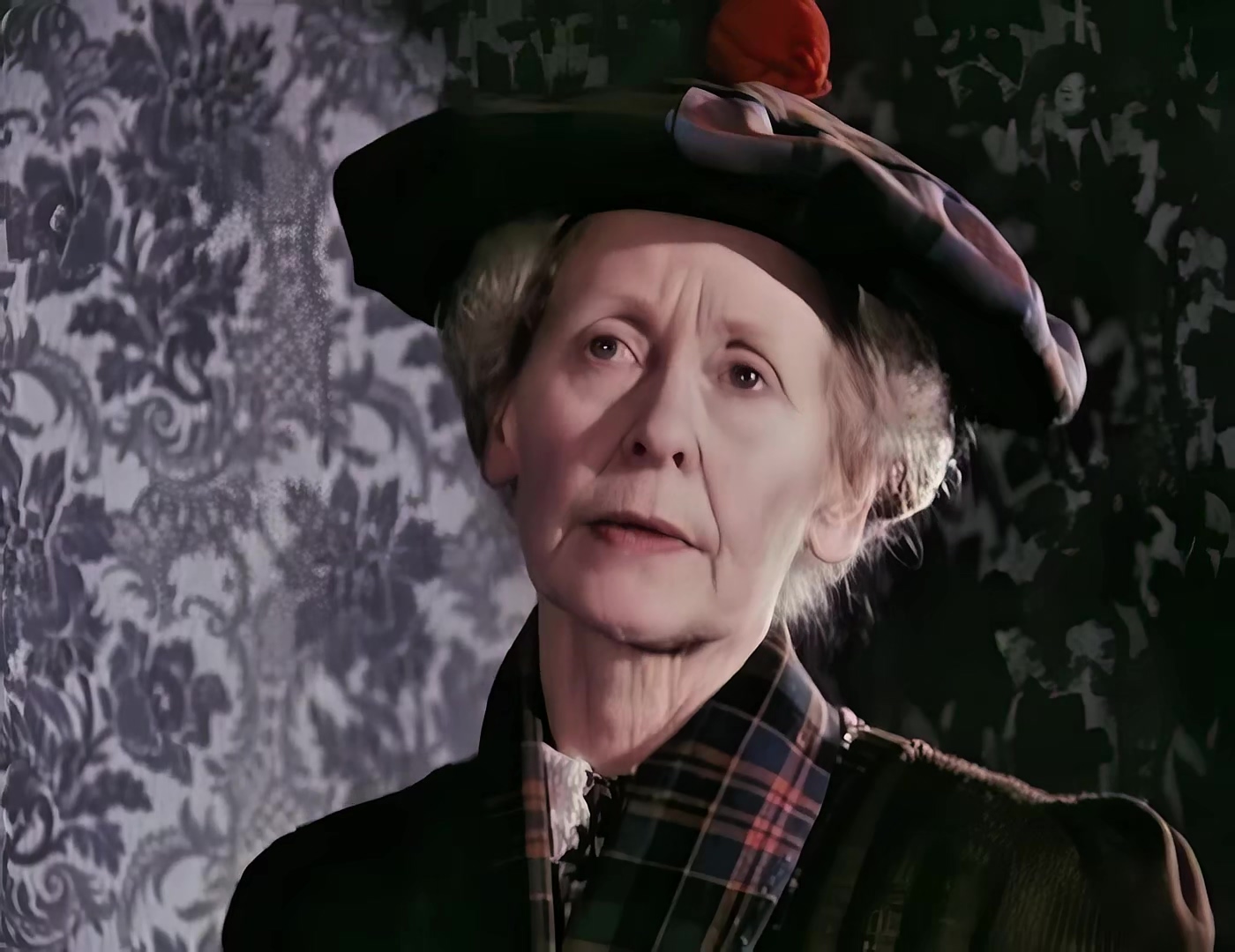 07 神奇老太太和魔术师伊恩.mkv_20250602_143611.435.jpg