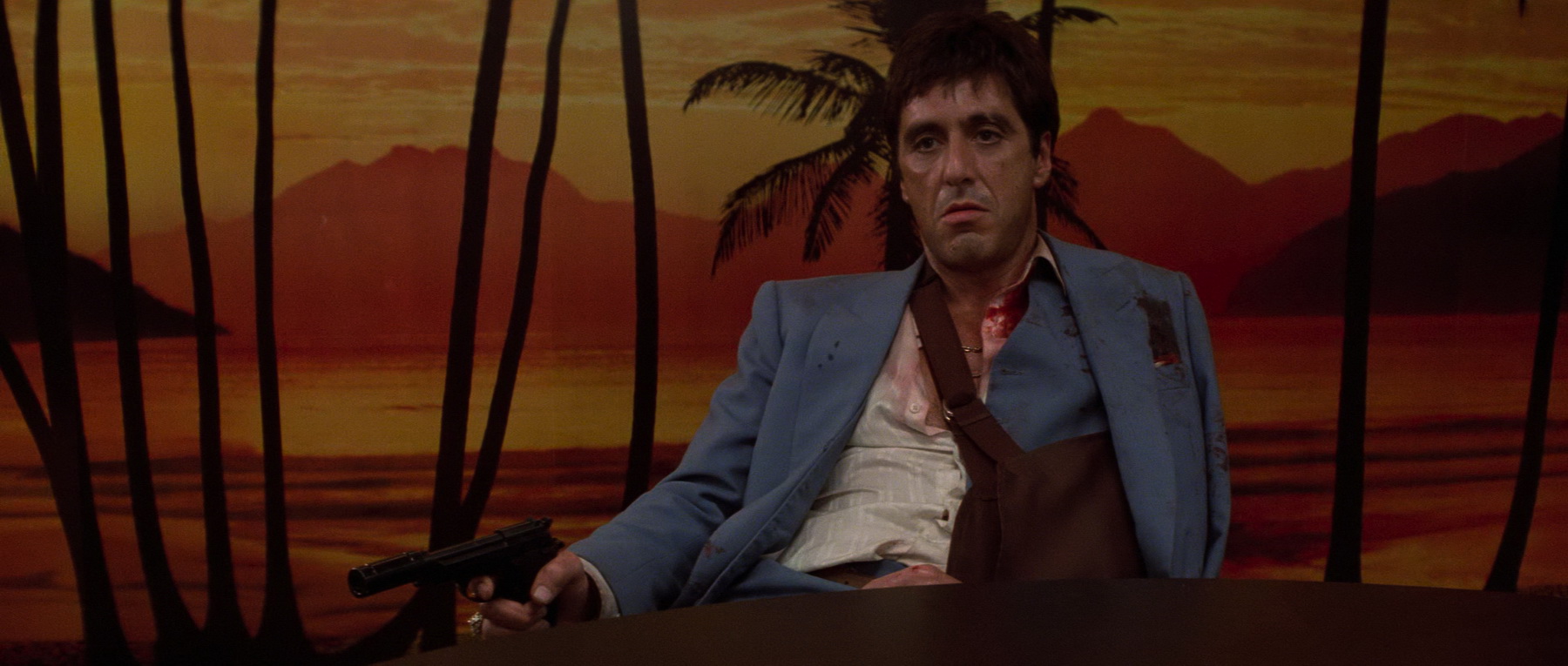 Scarface 1983 2160p UHD BluRay HDR10 DTS-HD MA 7.1 x265-GPTHD.mkv_20250604_202335.607.jpg