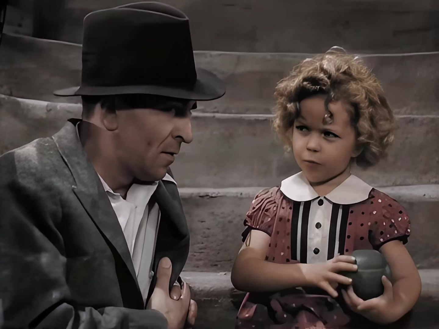 1934 宝贝答谢 Baby Take a Bow.mkv_20250611_121815.174.jpg