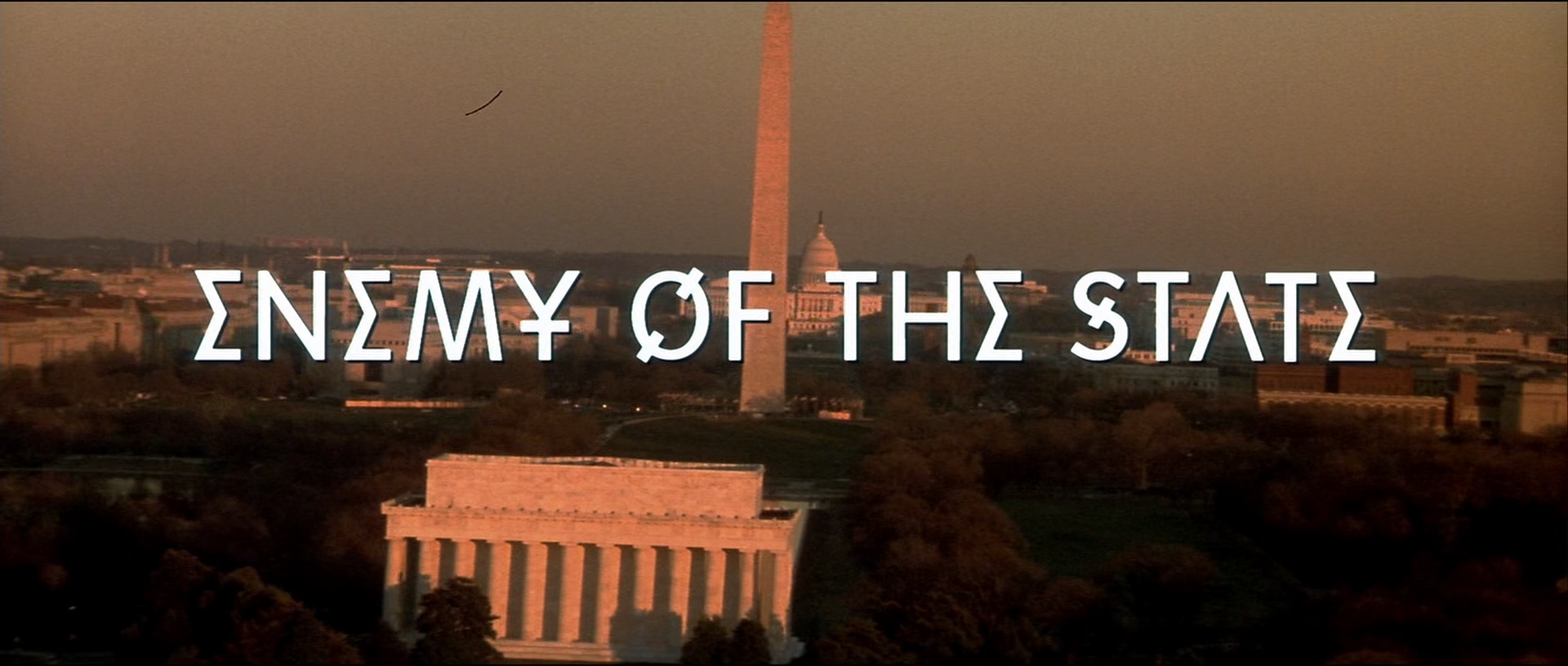Enemy.of.the.State.1998.BluRay.1080p.3Audios-MiniHD.mkv_20250613_152753.843.jpg