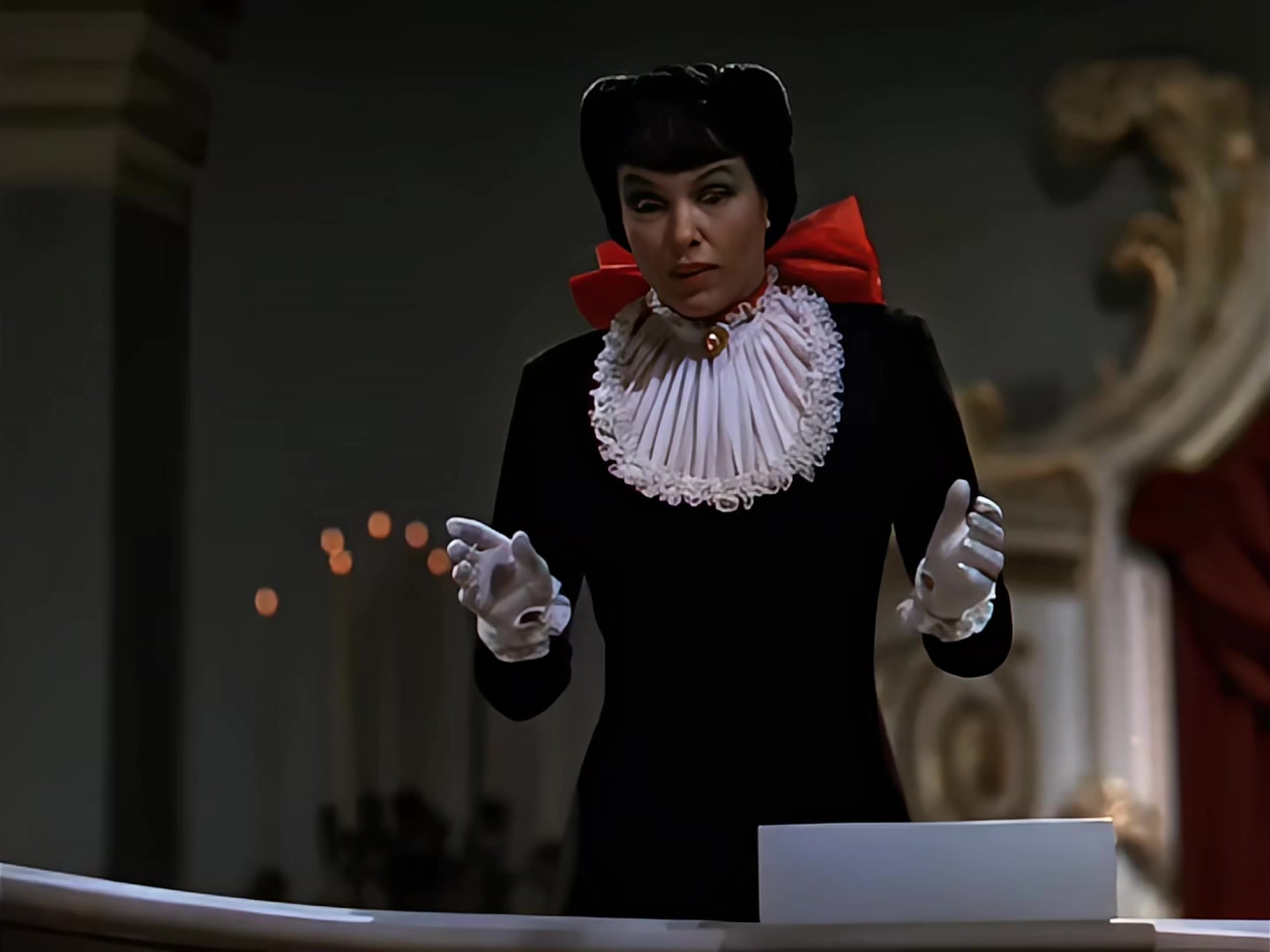 1940 蓝色知更鸟 The Blue Bird.mkv_20250614_163102.061.jpg