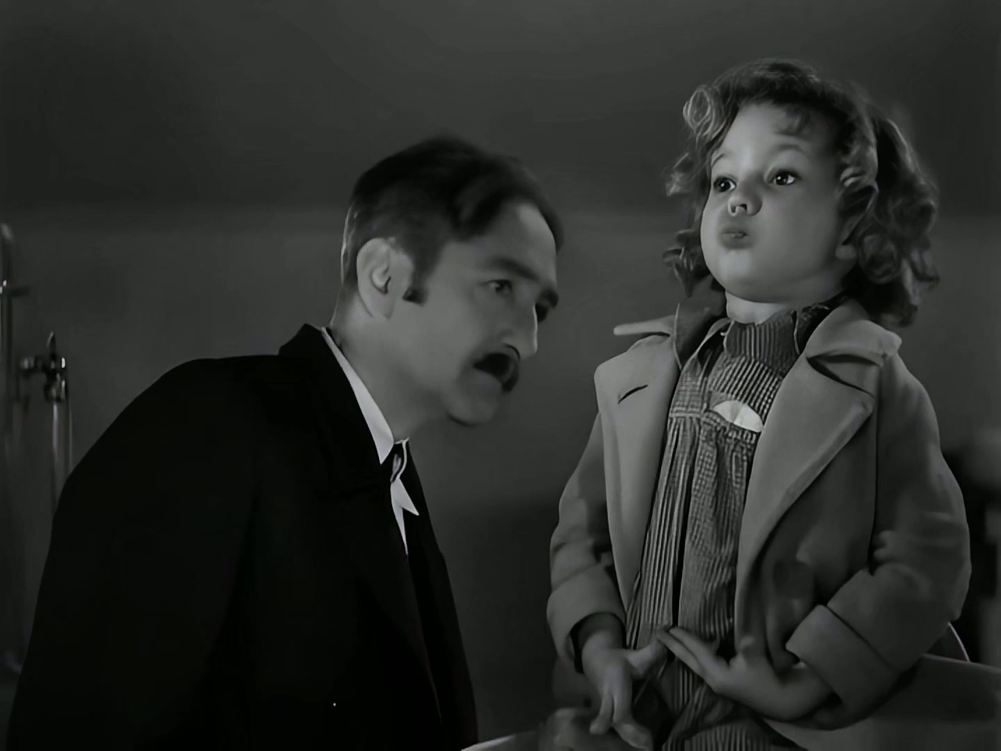 1934 马克小姐 Little Miss Marker.mkv_20250616_213637.376.jpg