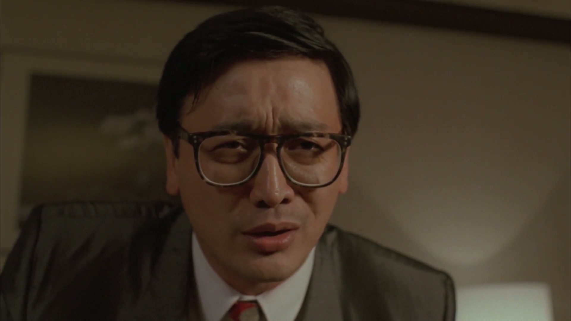 1992 岆怪嘟巿.mkv_20250620_151304.721.jpg