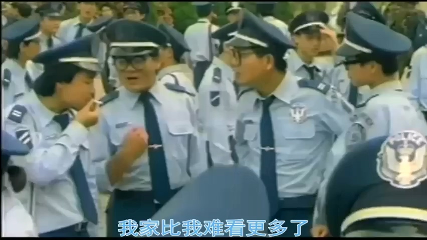 大頭兵3_阿兵哥_1987-[of0srlx6Z4Q]-[852x480].mp4_20250626_170635.551.jpg