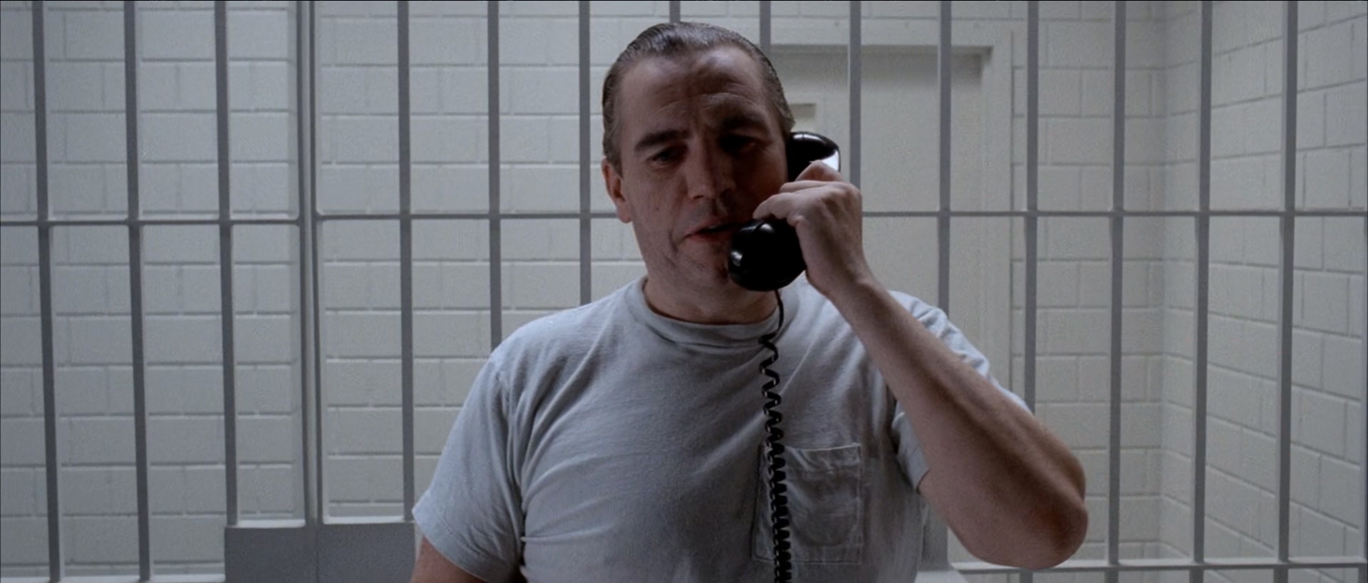 Manhunter.1986.DC.1080p.BluRay.x265.EAC3 5.1-iVy -bylh.mkv_20250629_084245.099.jpg