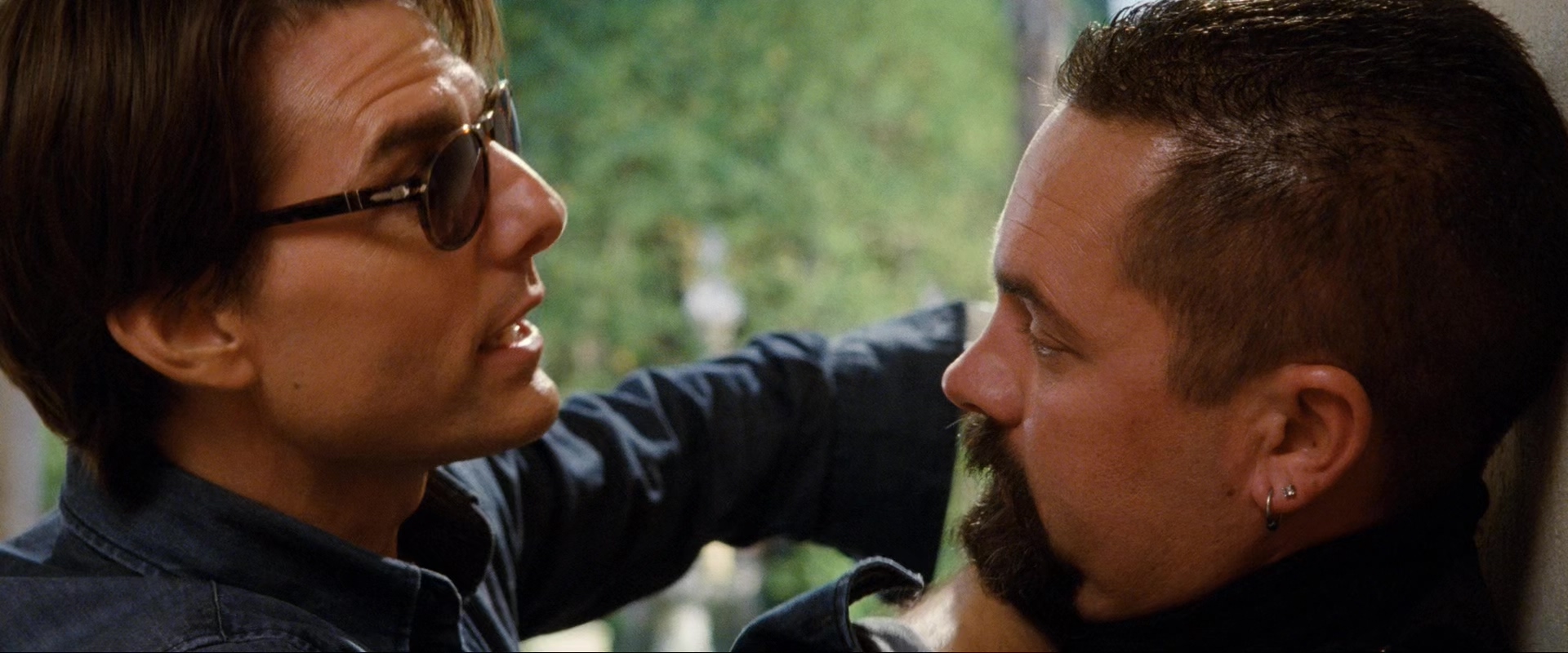 危情谍战.Knight and Day.2010.2Audio.CN.mkv_20250702_003956.162.jpg