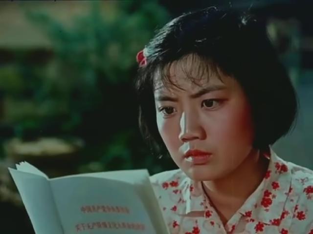 春苗1975-谢晋导演文革电影经典老电影.mp4_20250702_215702276.jpg