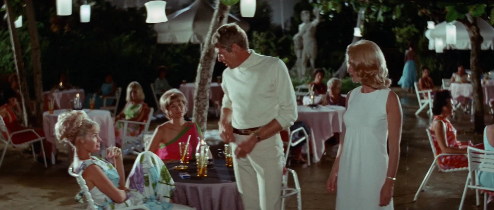 谍报飞龙2.In Like Flint.1967.CNSC.mkv_20250709_123001.907.jpg