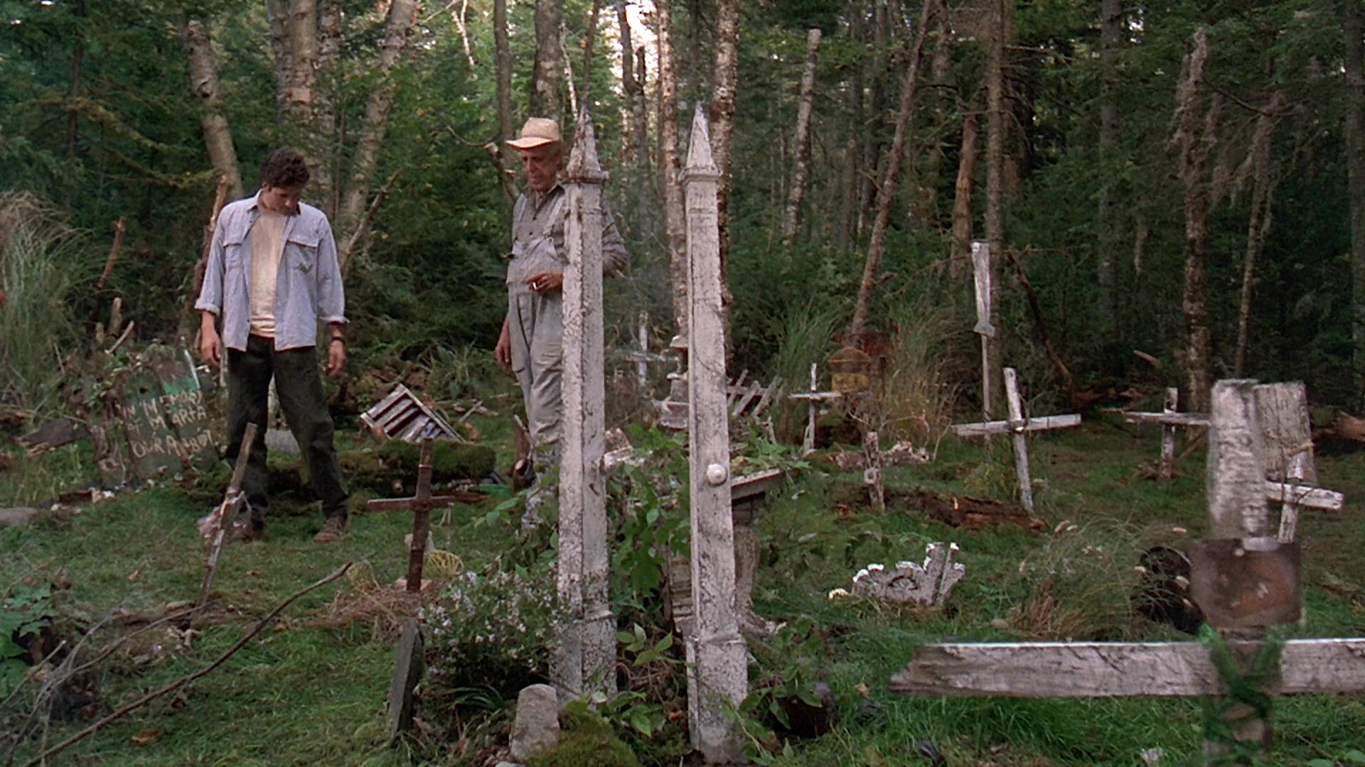 宠物坟场.Pet Sematary.1989.2Audio.CNSC.mkv_20250712_155005.636.jpg