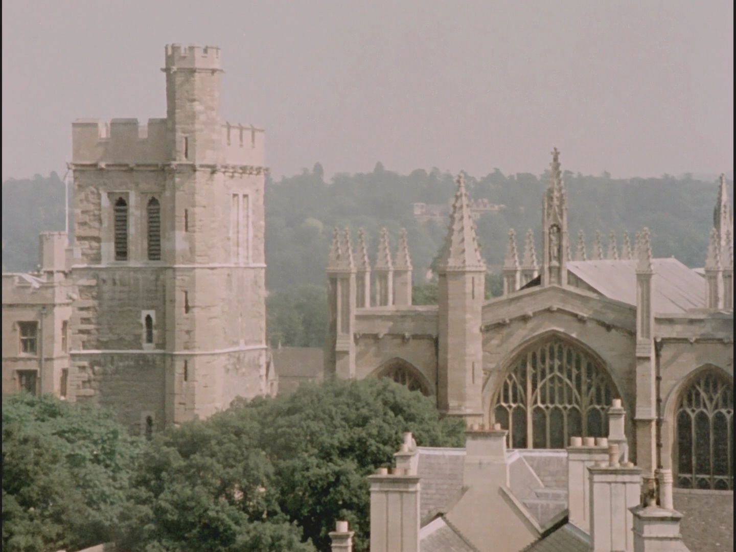 故园风雨后.Brideshead.Revisited.1981.S01E01.1080p -bylh.mkv_20250716_223551.864.jpg