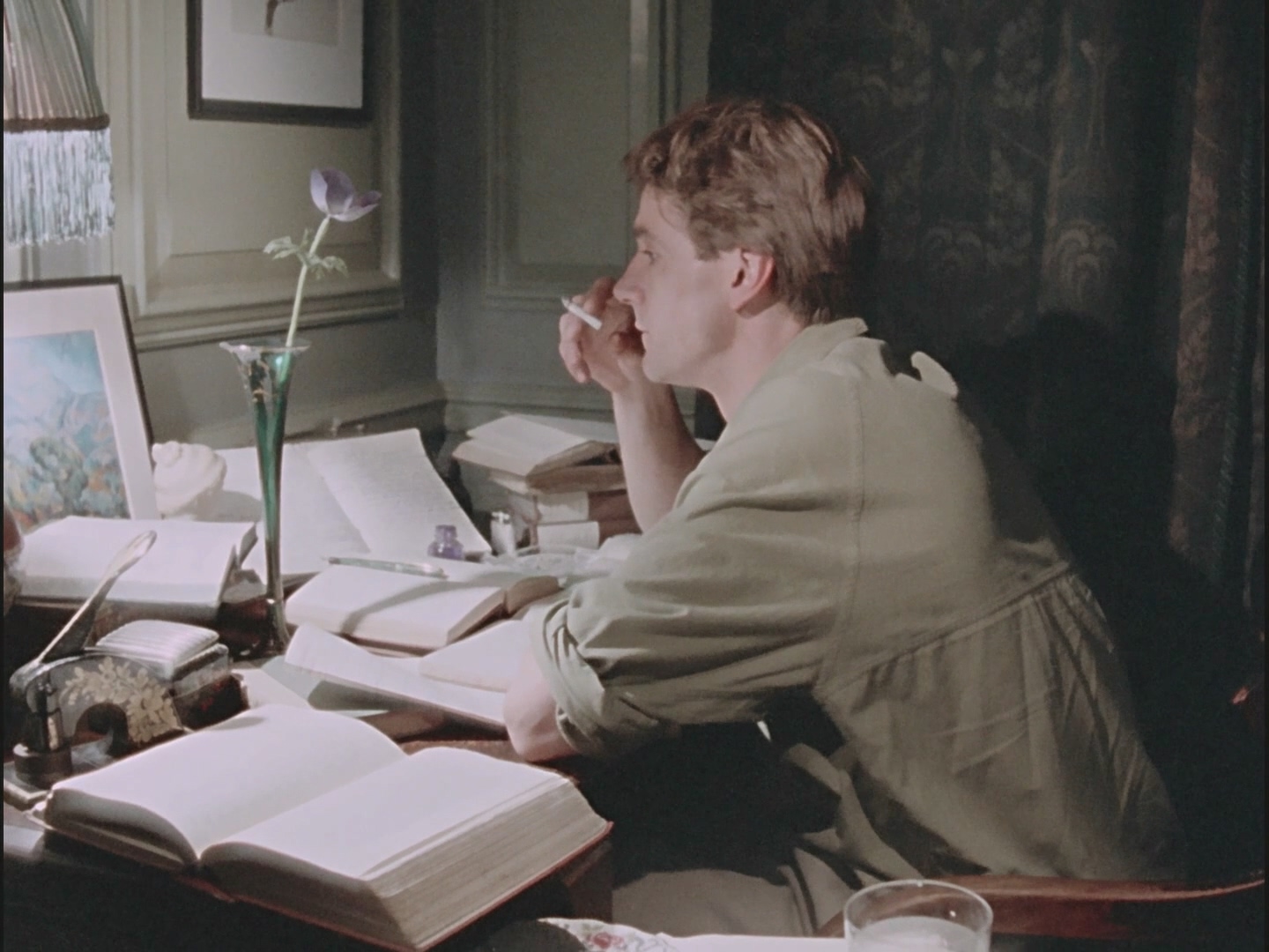 故园风雨后.Brideshead.Revisited.1981.S01E01.1080p -bylh.mkv_20250716_223808.746.jpg