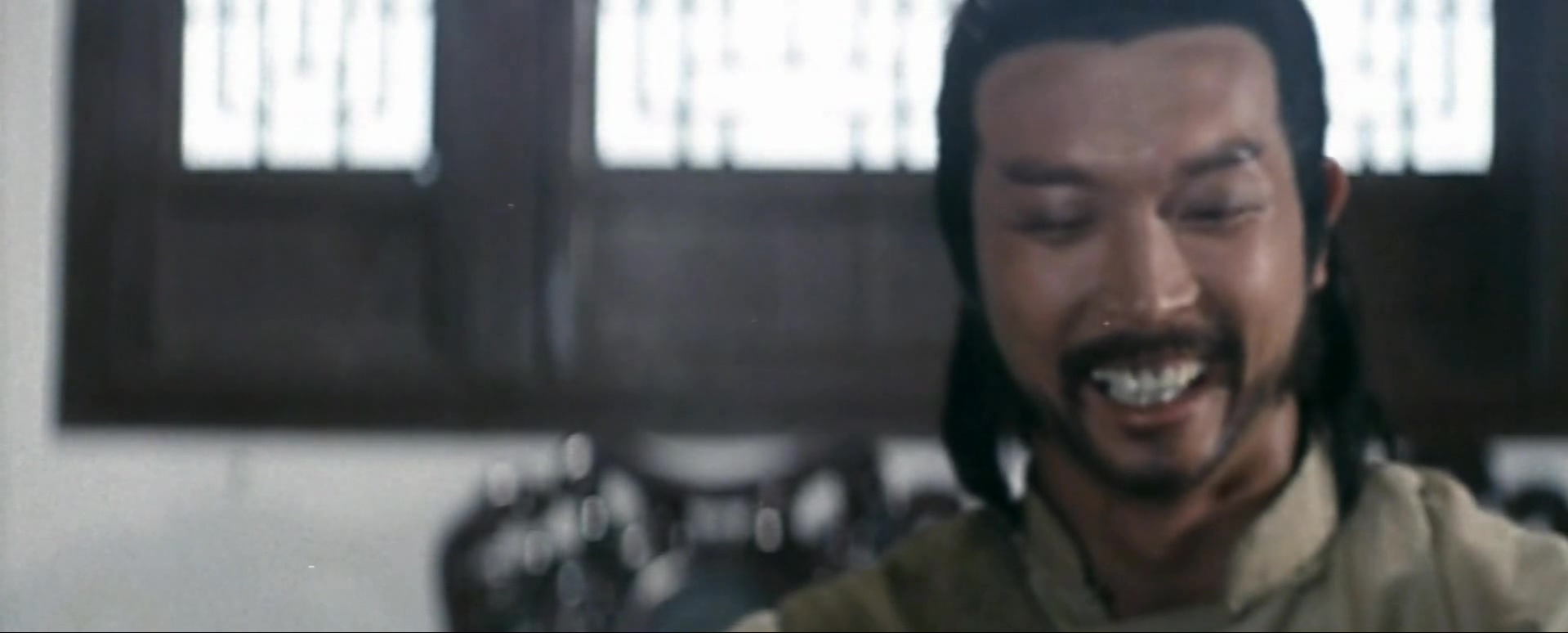 鹰爪铁布衫.Invincible Armour.1977.CNSC.mkv_20250725_095921.332.jpg