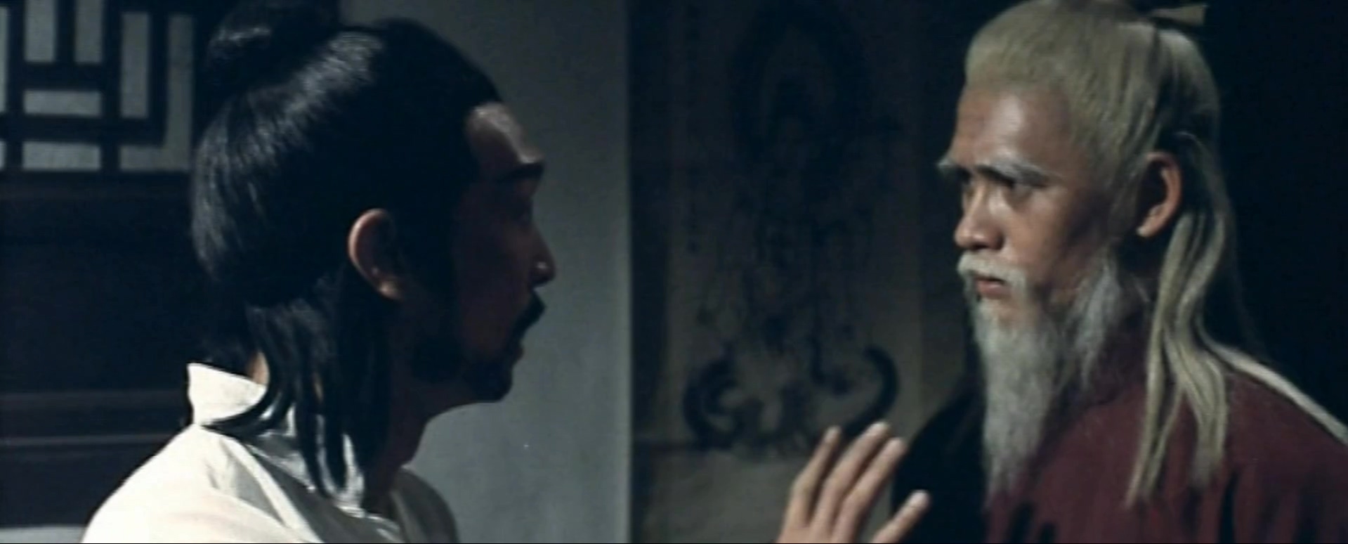 鹰爪铁布衫.Invincible Armour.1977.CNSC.mkv_20250725_095925.779.jpg