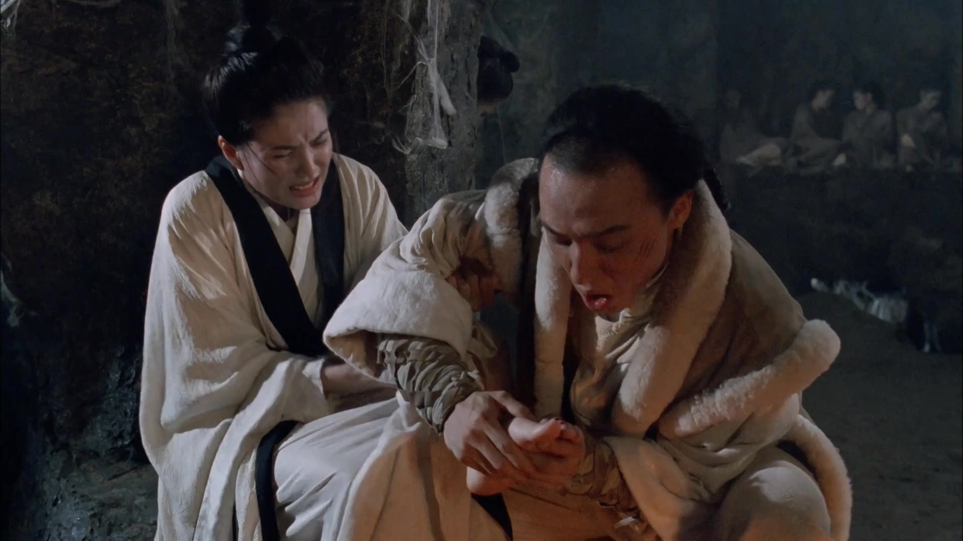 火烧红莲寺.The Rape of the Red Temple.1994.2Audio.CNSC.mkv_20250729_113121.357.jpg