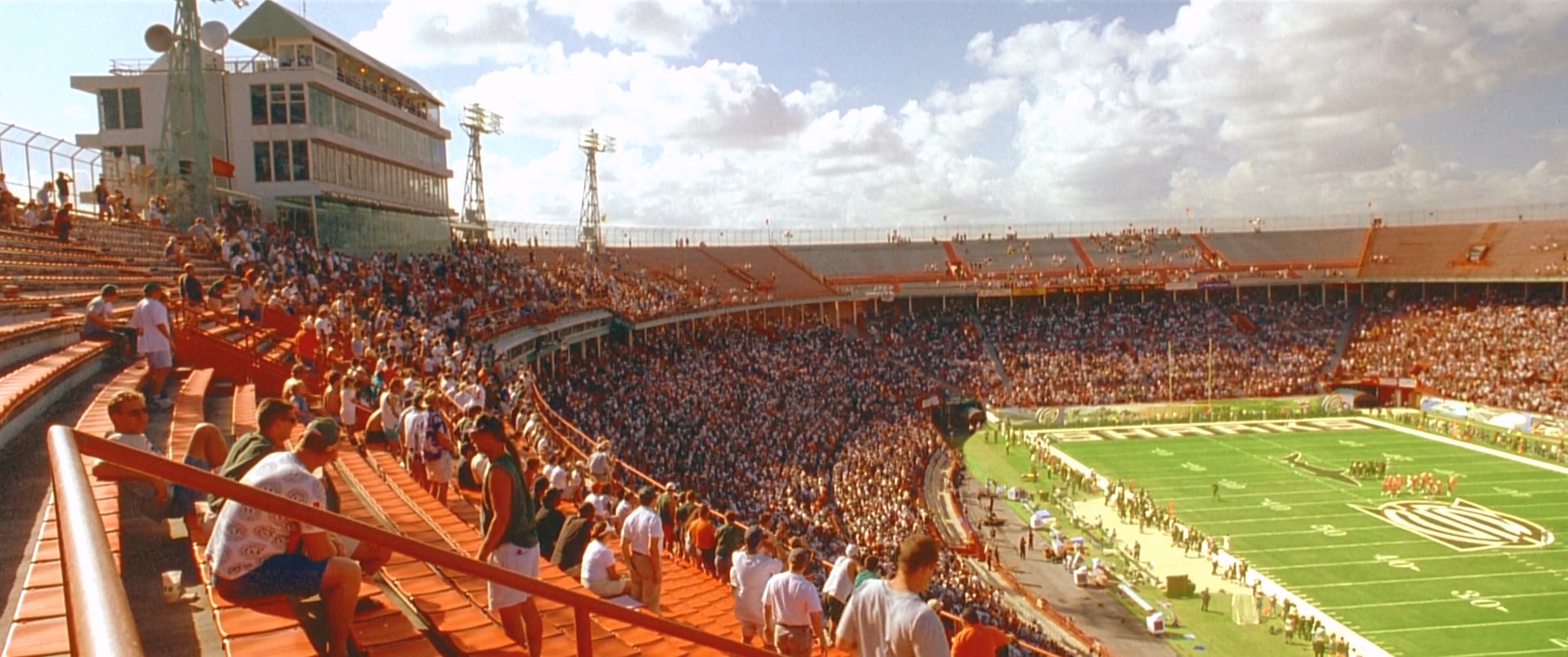 Any Given Sunday 1999 DC 1080p BluRay DTS x264-CtrlHD_x264-bylh.mkv_20250730_162.jpg