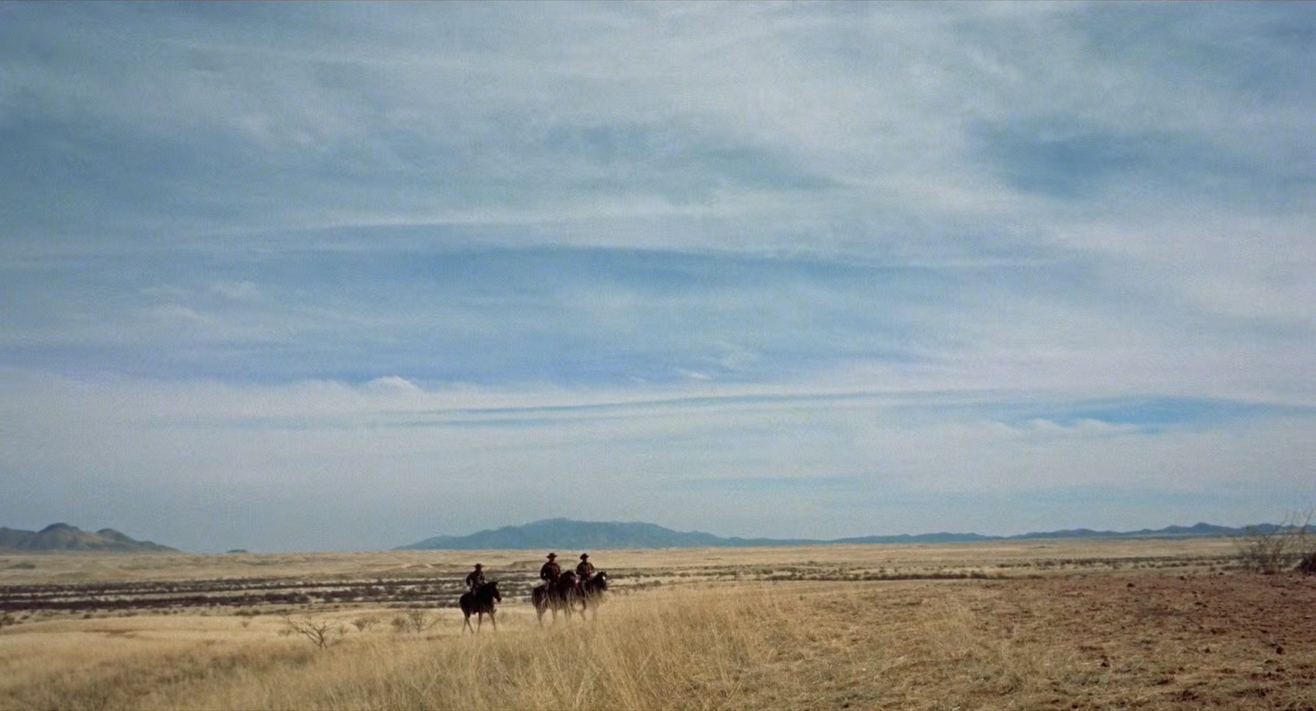 Gunfight at the O.K. Corral 1957 Remastered 1080p BluRay HEVC x265 5.1-bylh.mkv_.jpg