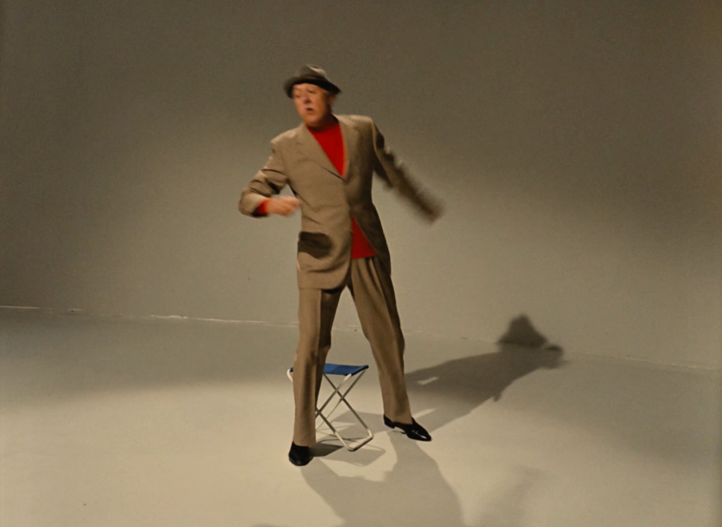 1974 游行 Parade.mkv_20250809_160645.142.jpg