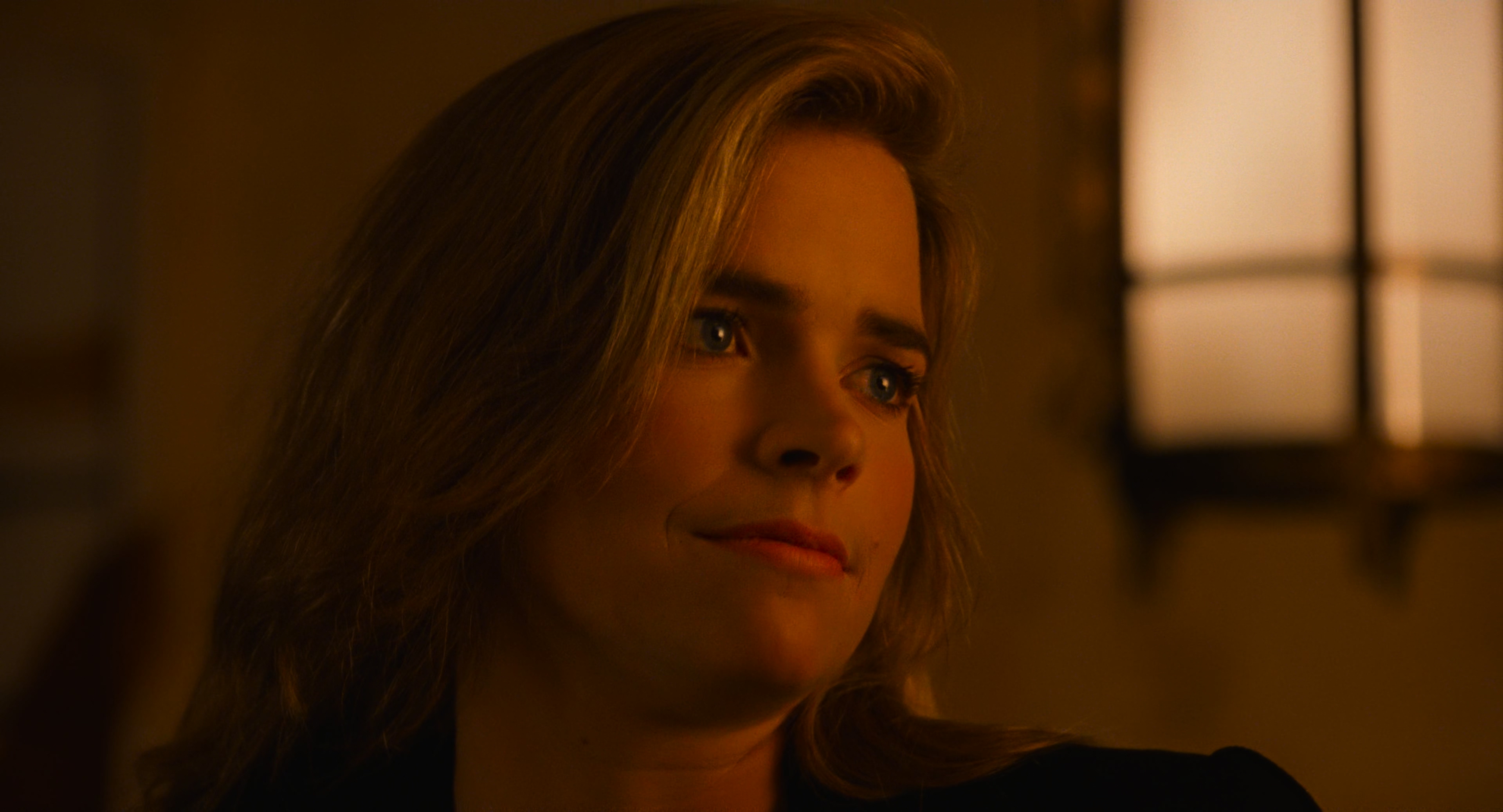 King.of.New.York.1990.2160p.UHD.BluRay.x265.10bit.HDR.DDP5.1-RARBG (1).mkv_20250.jpg