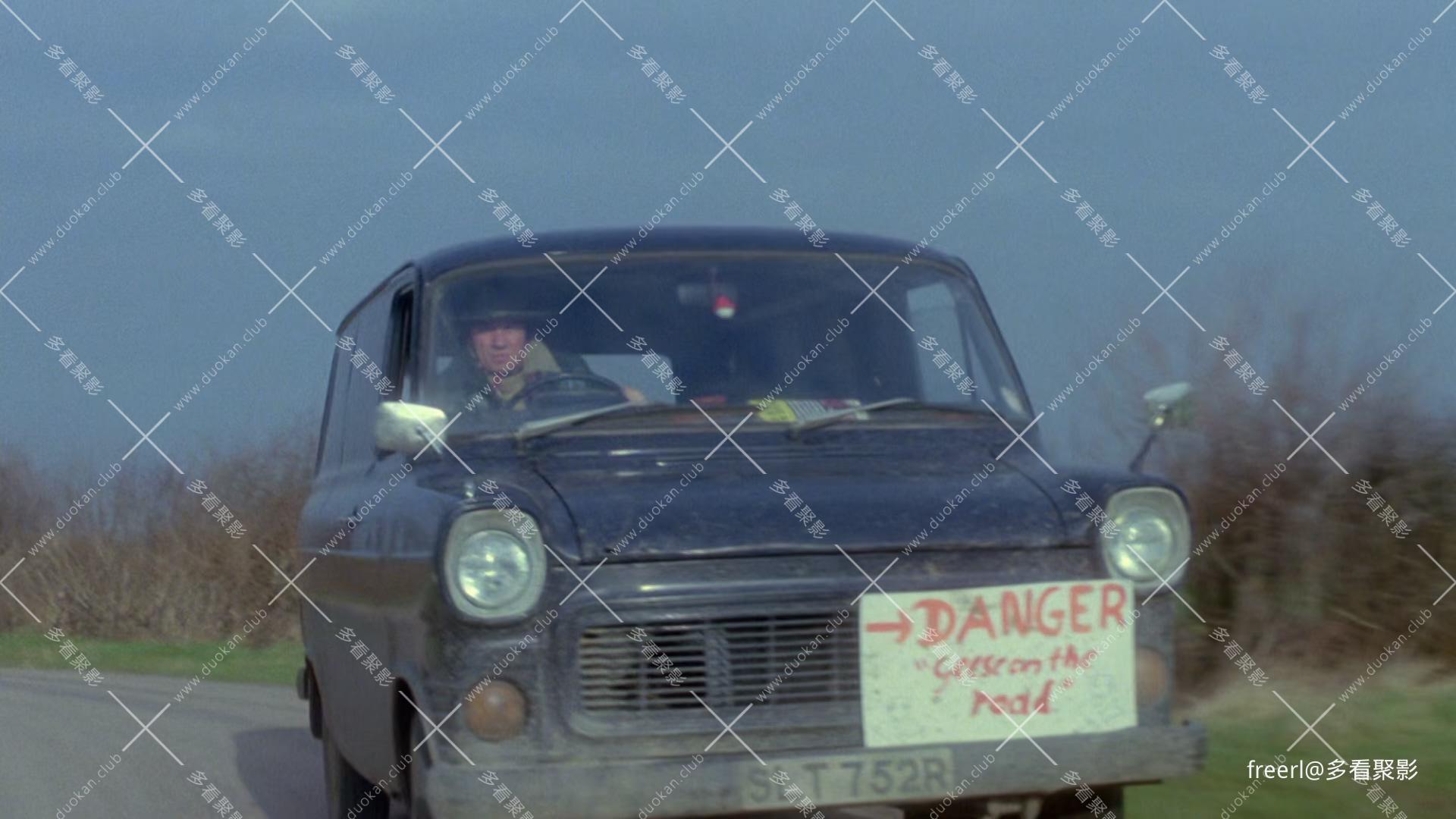 辛格尔顿的勇气 Laughterhouse 1984 1080p [AAC, AAC] [zho, eng] h265 tt0087602.mkv.jpg