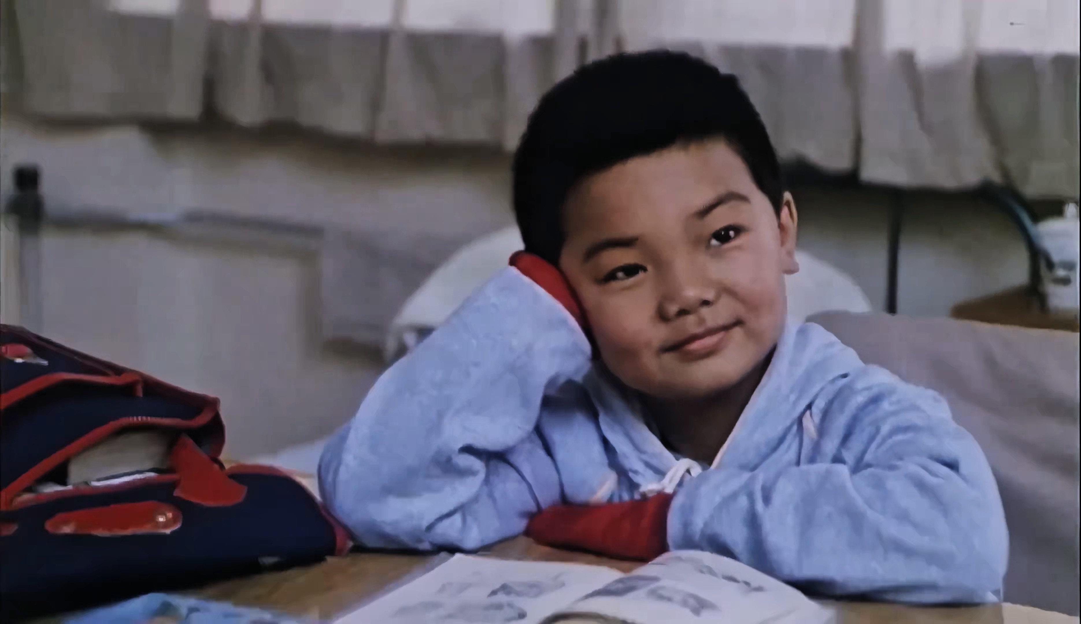 1988 霹雳贝贝.mp4_20251014_112812.405.jpg